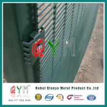 Panneaux de barrière de haute sécurité / barrière de sécurité avec le piquet / barrière de sécurité anti-pince